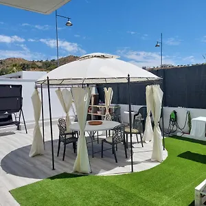 https://bajo-con-jardin-en-primera-linea-de-playa.1costadelsol.com